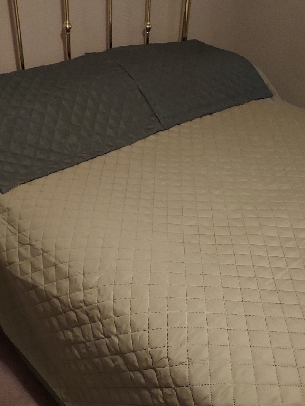 Winston Brands Reversible Two Tone Green King Comforter Bedspread With Two Shams